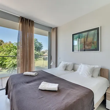 Apartman Edge Beachfront 2br - 3 Pools, 1 Heated, Spa, Gym, Cowork *