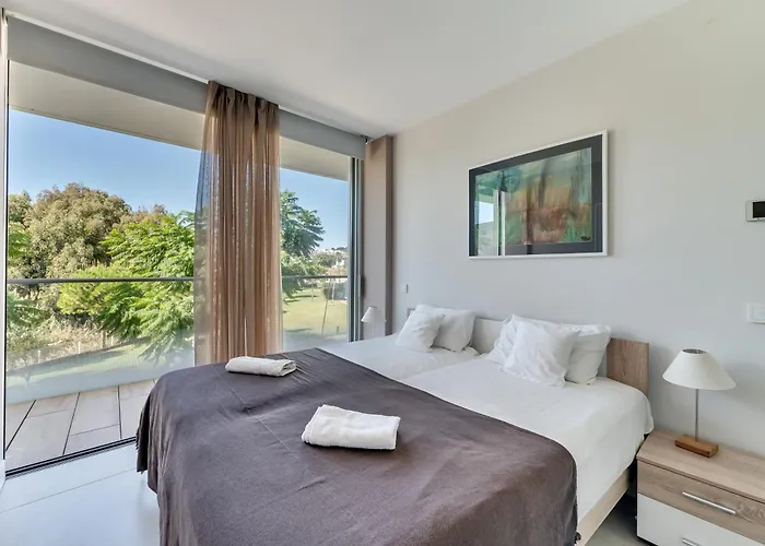 Apartament Edge Beachfront 2br - 3 Pools, 1 Heated, Spa, Gym, Cowork *